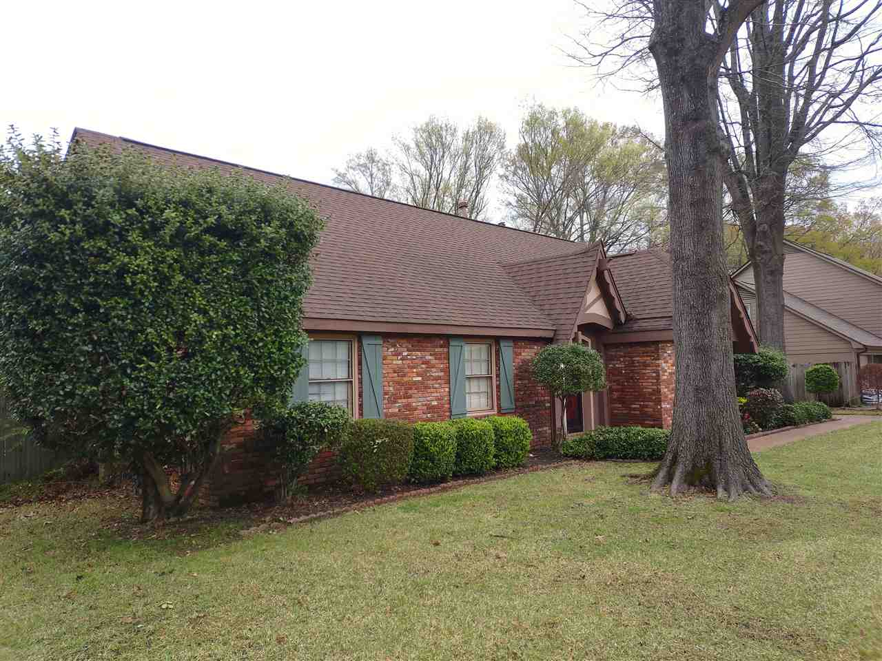 7876 Neshoba Road Germantown, TN 38138 - Photo 2 of 25 Gallery Image 2