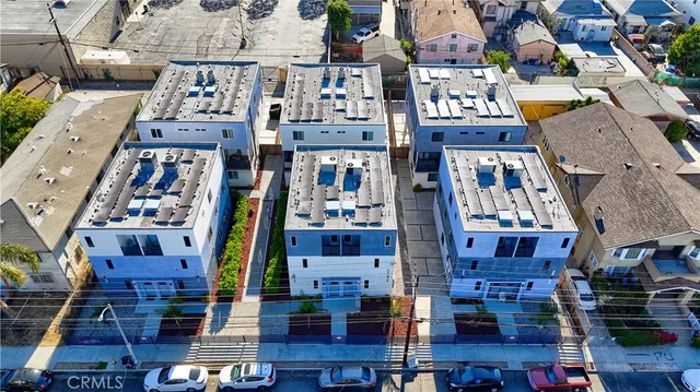 $4,217 | 1427 South New Hampshire Avenue, Los Angeles, CA 90006