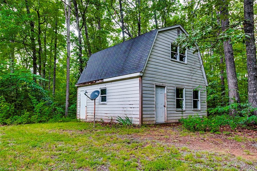 7667 Shiloh Road Liberty, NC 27298 - Photo 29 of 30 Gallery Image 29