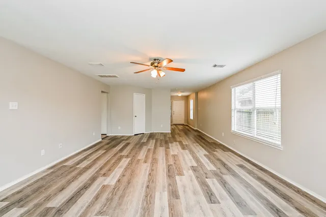 $1,875 | 4435 Sprangletop Avenue, Baytown, TX 77521