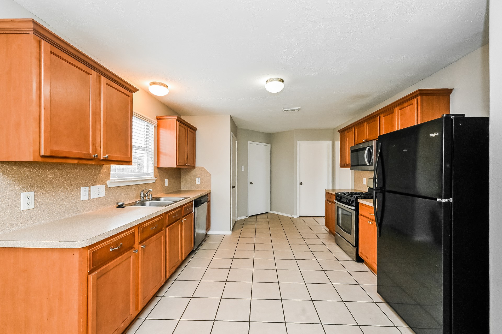 4435 Sprangletop Avenue Baytown, TX 77521 - Photo 7 of 15