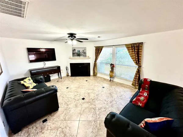 $305,000 | 18119 Sweet Juniper Lane, Katy, TX 77449