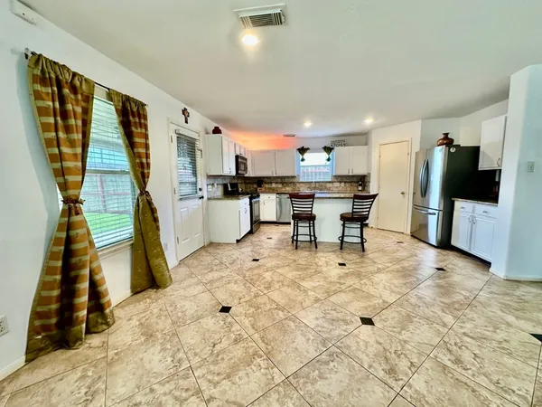 $305,000 | 18119 Sweet Juniper Lane, Katy, TX 77449