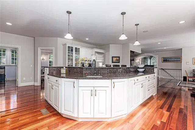 $2,499,000 | 25 Westfield Drive, East Greenwich, RI 02818