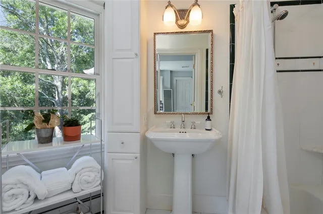 $2,499,000 | 25 Westfield Drive, East Greenwich, RI 02818