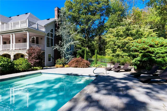 $2,499,000 | 25 Westfield Drive, East Greenwich, RI 02818