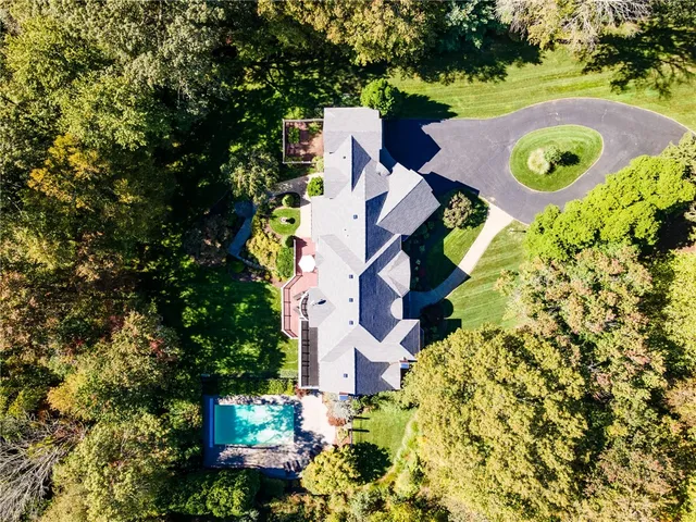 $2,499,000 | 25 Westfield Drive, East Greenwich, RI 02818