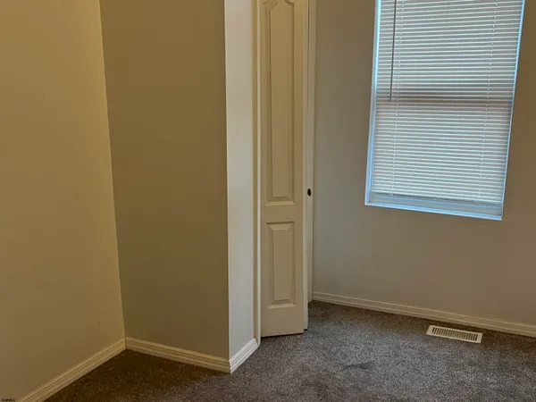 $2,200 | 106 Genoa Avenue, Egg Harbor Township, NJ 08232