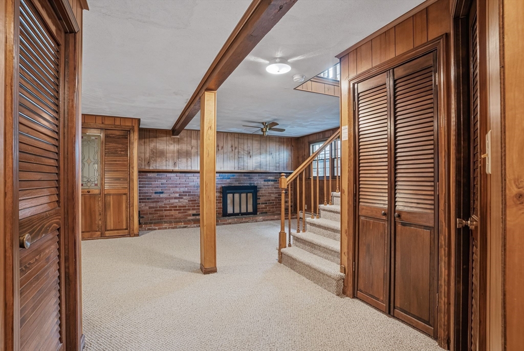 44 Tomlinson Road Attleboro, MA 02703 - Photo 25 of 35