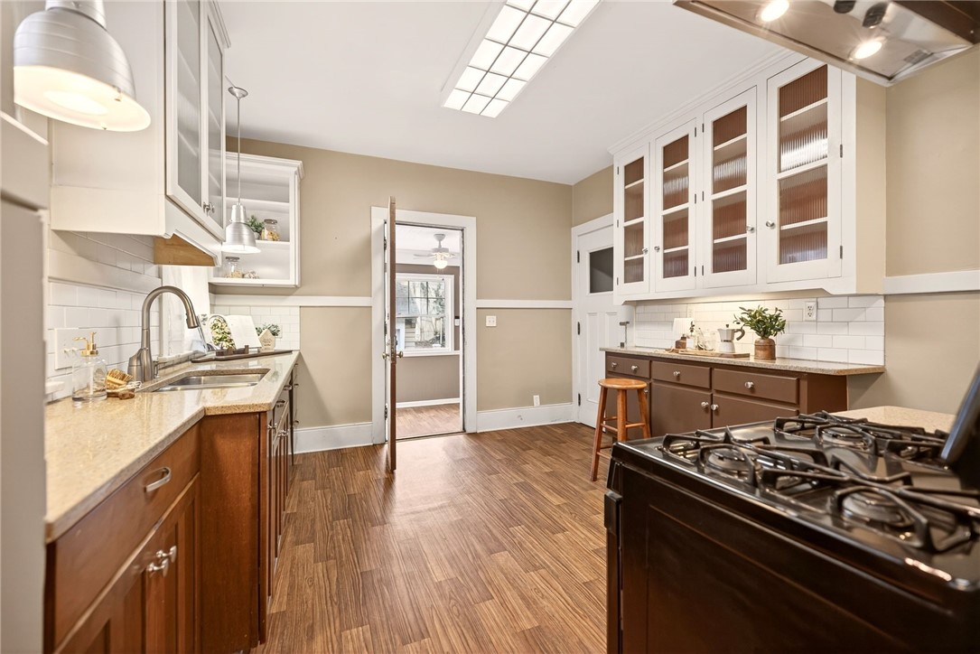 1005 Harvard Street Rochester, NY 14610 - Photo 13 of 50 Kitchen