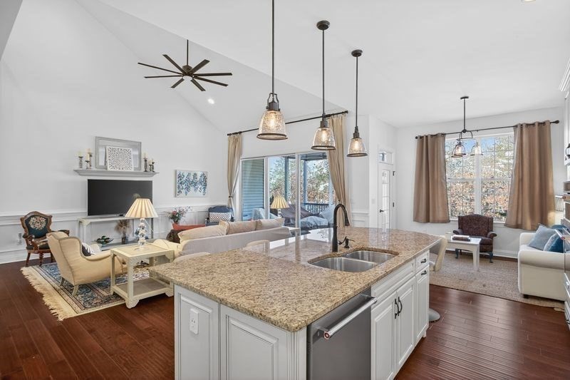 45 Snapping Bow Plymouth, MA 02360 - Photo 18 of 41