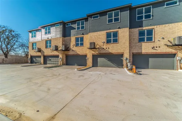$3,100,000 | 1601 Mignon Drive, Arlington, TX 76010