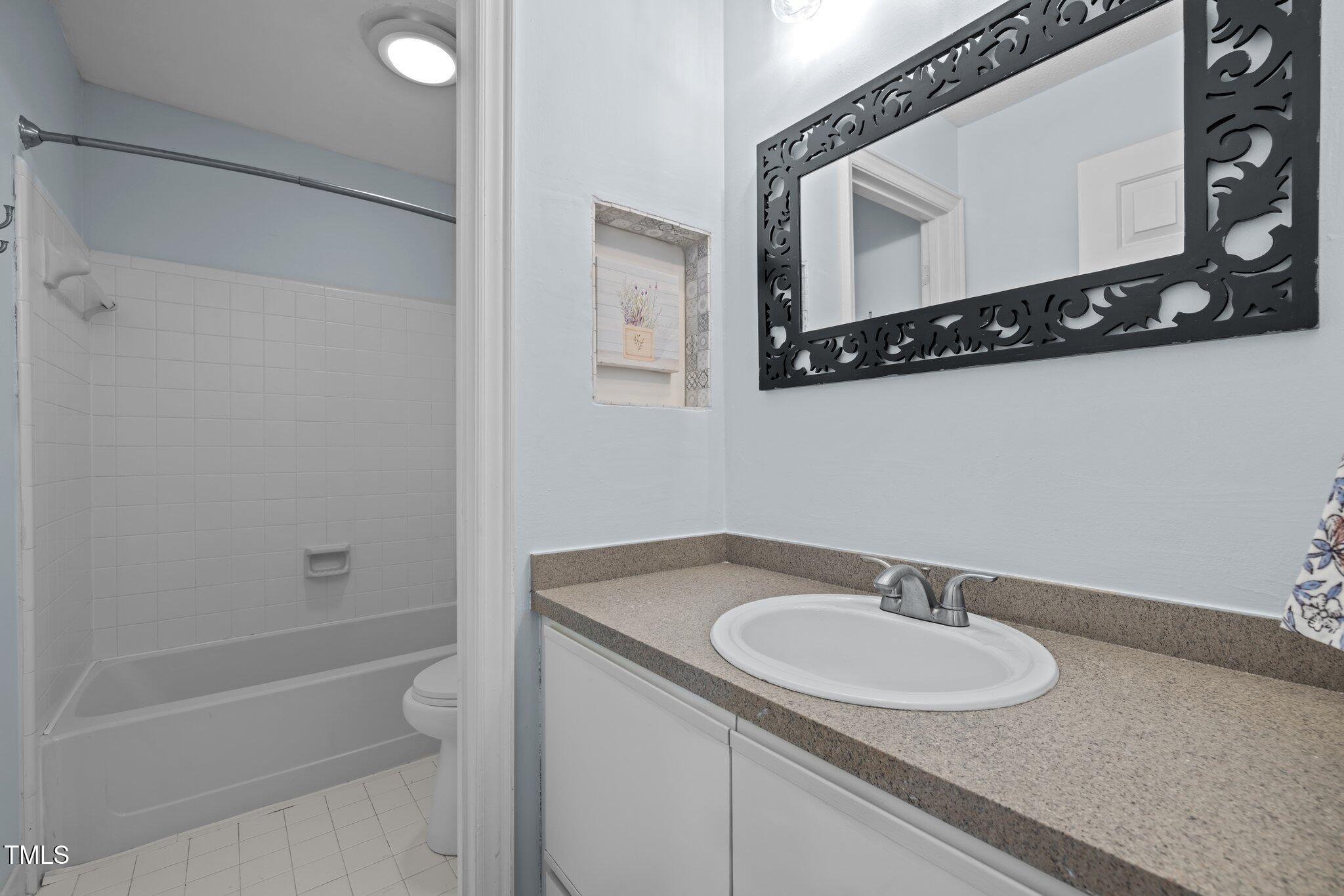 7010 Sandy Forks Road, Unit 102 Raleigh, NC 27615 - Photo 28 of 45 47-web-or-mls-5Z8A8939