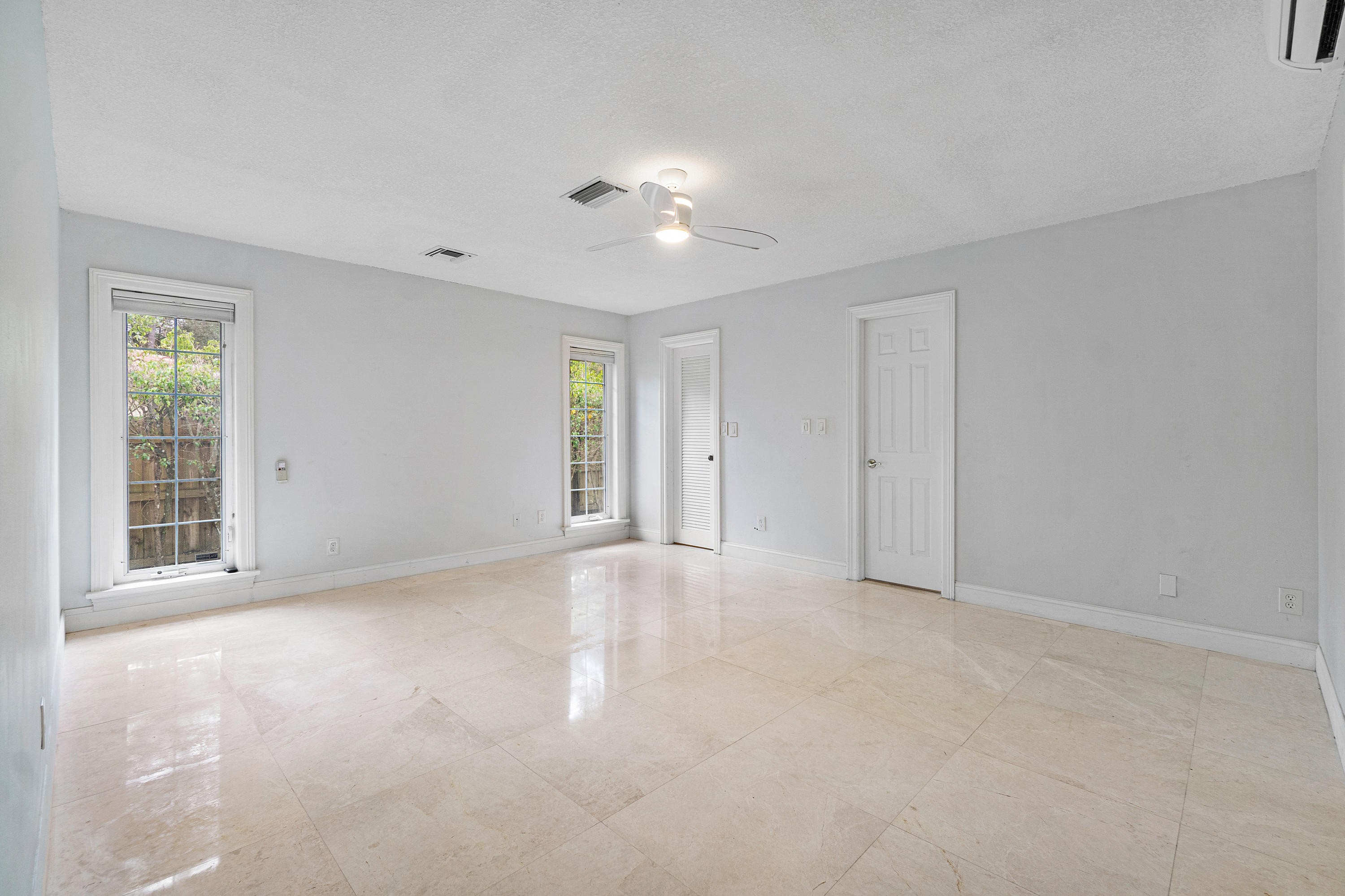 20777 Soneto Drive Boca Raton, FL 33433 - Photo 20 of 28 020-20777SonetoDr-BocaRaton-FL-full