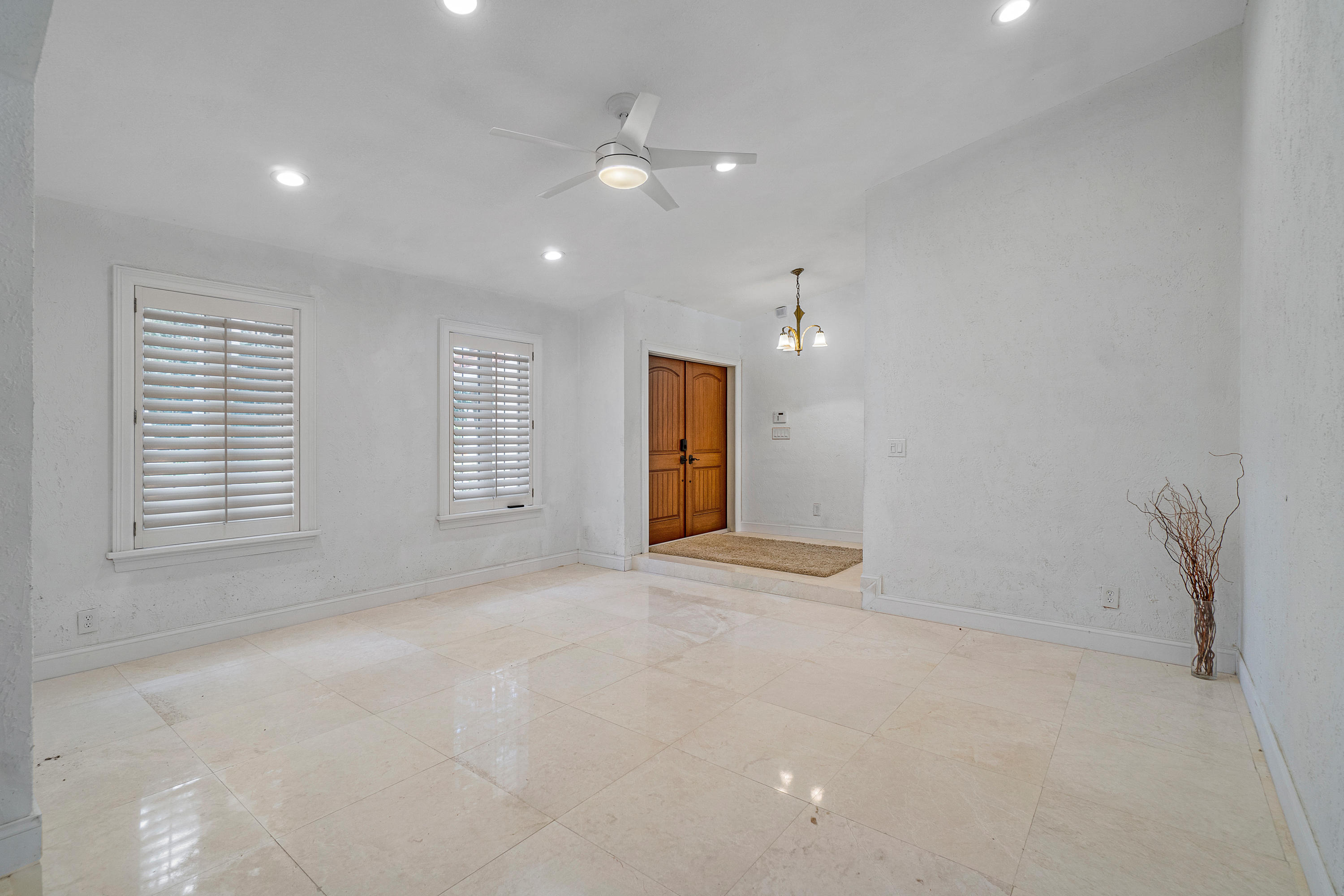 20777 Soneto Drive Boca Raton, FL 33433 - Photo 7 of 28 007-20777SonetoDr-BocaRaton-FL-full