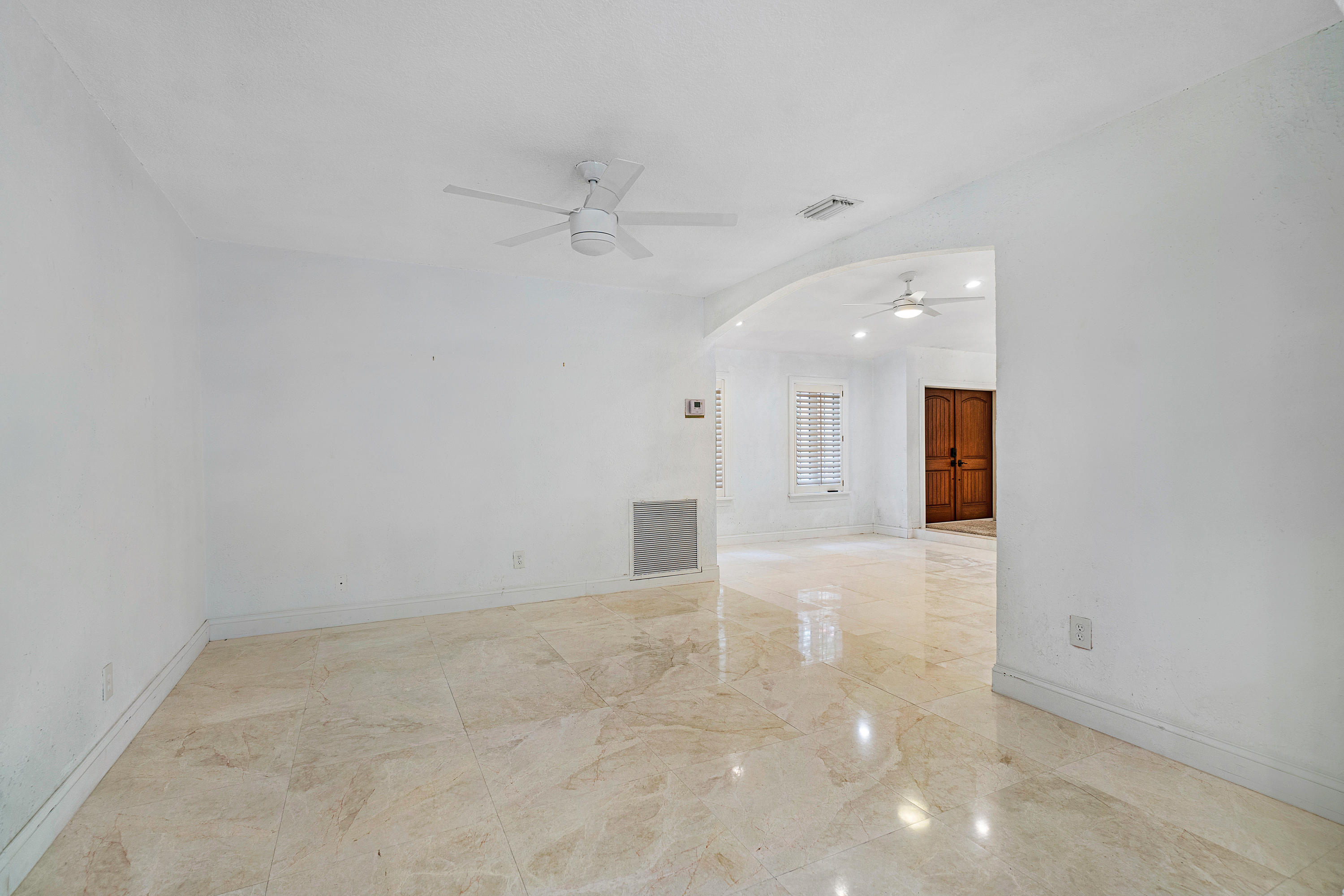 20777 Soneto Drive Boca Raton, FL 33433 - Photo 9 of 28 009-20777SonetoDr-BocaRaton-FL-full