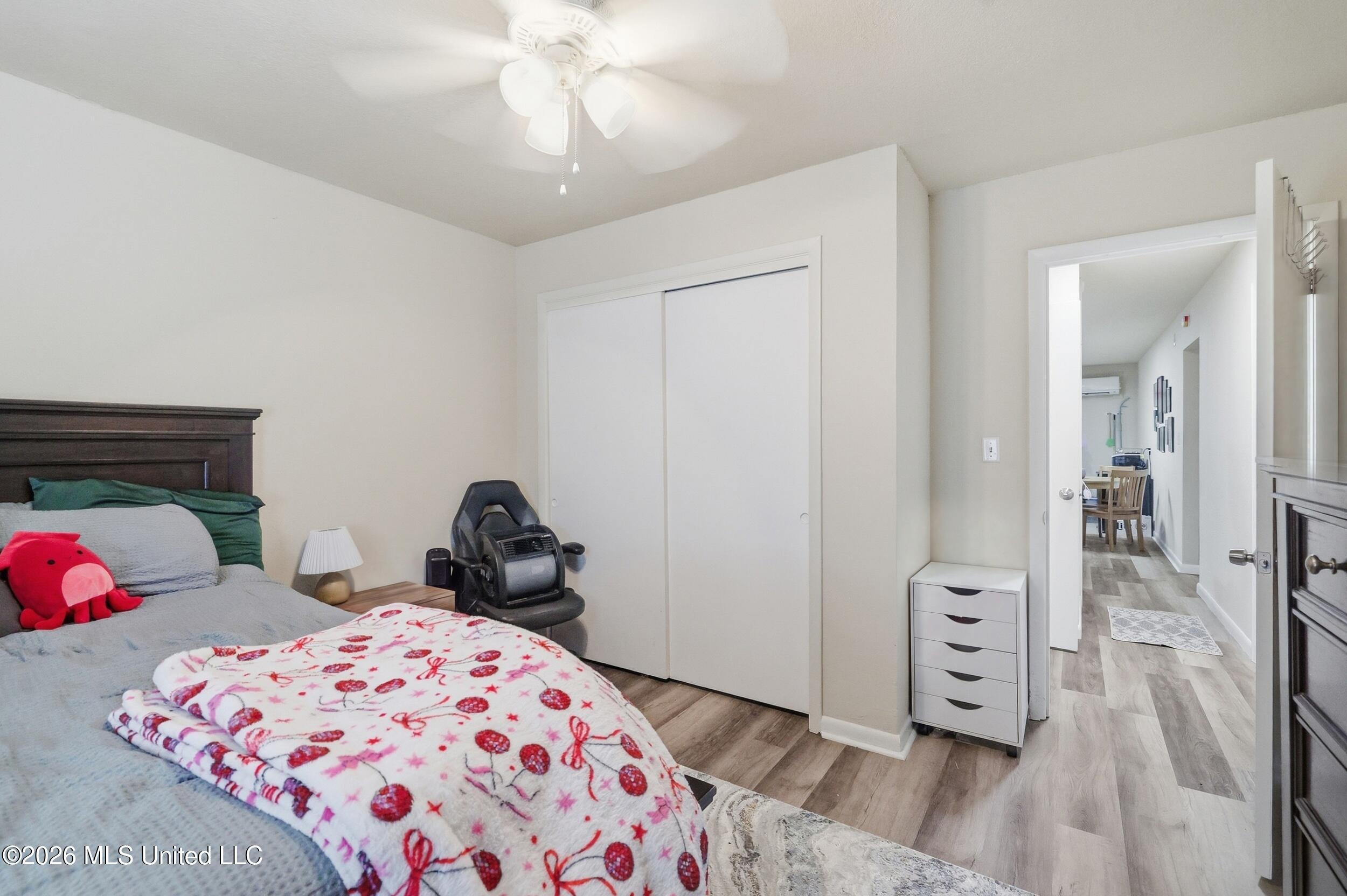 12193 Shorecrest Road, Unit A B Biloxi, MS 39532 - Photo 26 of 38 12_r6__1079