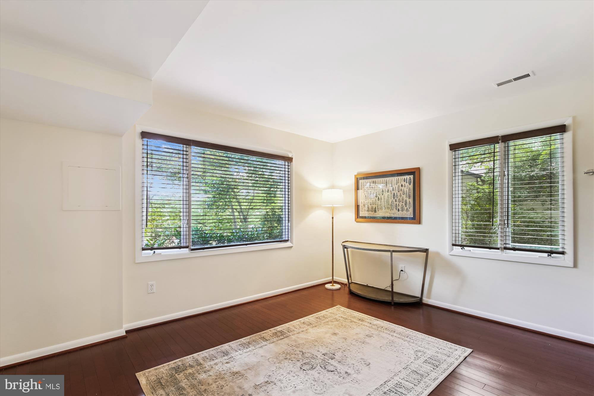 11221 South Shore Road Reston, VA 20190 - Photo 34 of 61 Bedroom