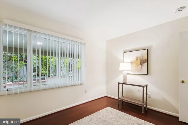 $959,000 | 11221 South Shore Road, Reston, VA 20190