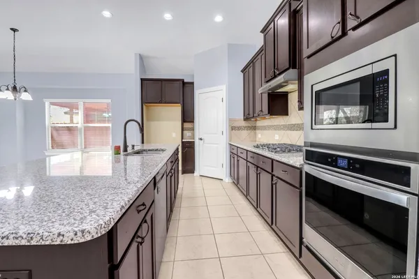 $2,800 | 8718 Kallison Arbor, San Antonio, TX 78254