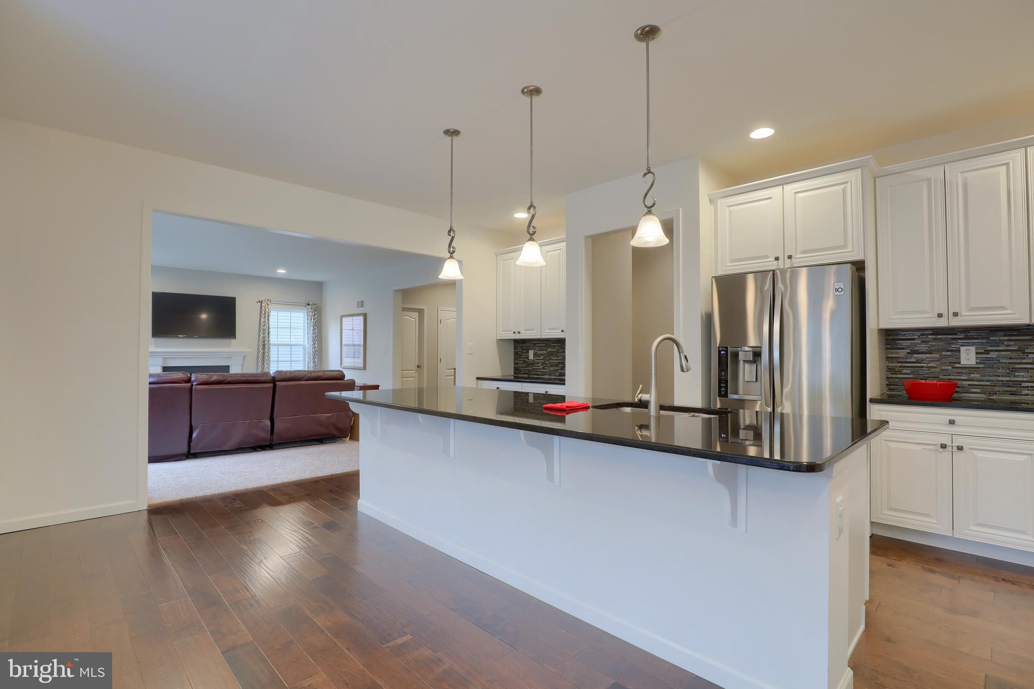 648 Warminster Lane Lititz, PA 17543 - Photo 3 of 38 Gallery Image 3