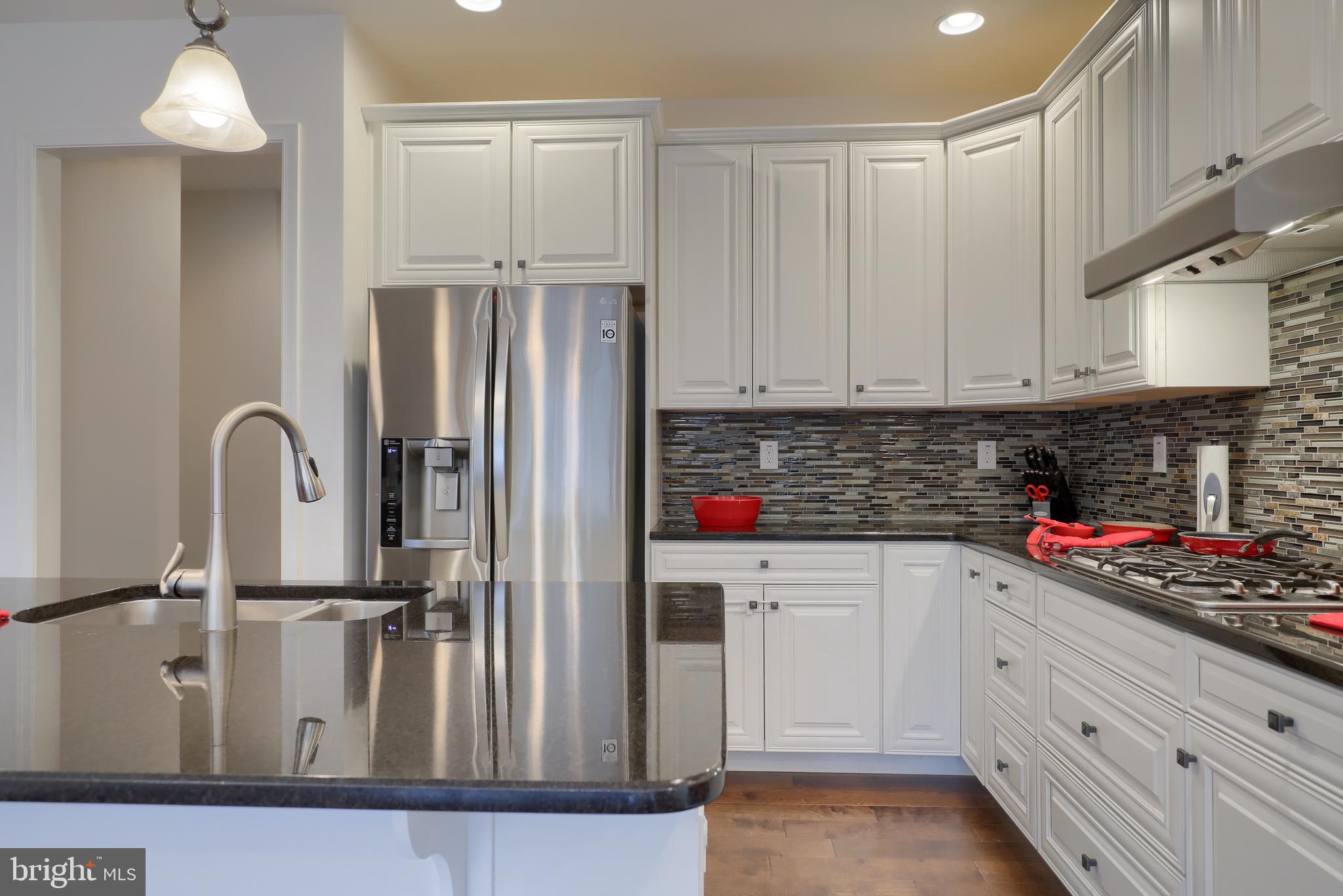 648 Warminster Lane Lititz, PA 17543 - Photo 5 of 38 Gallery Image 5