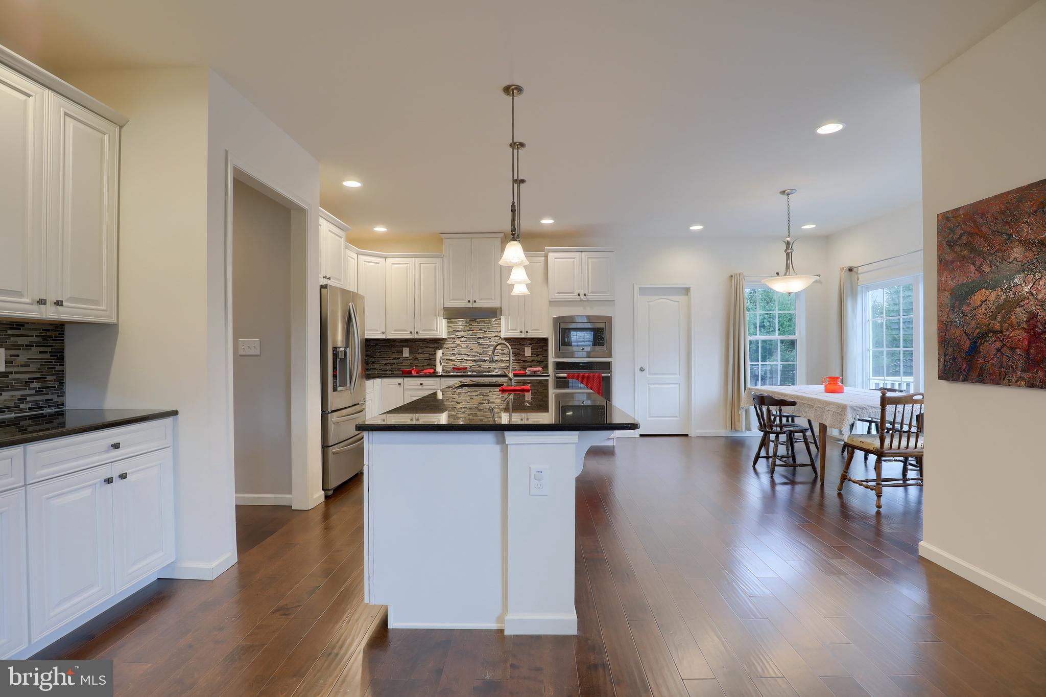 648 Warminster Lane Lititz, PA 17543 - Photo 6 of 38 Gallery Image 6