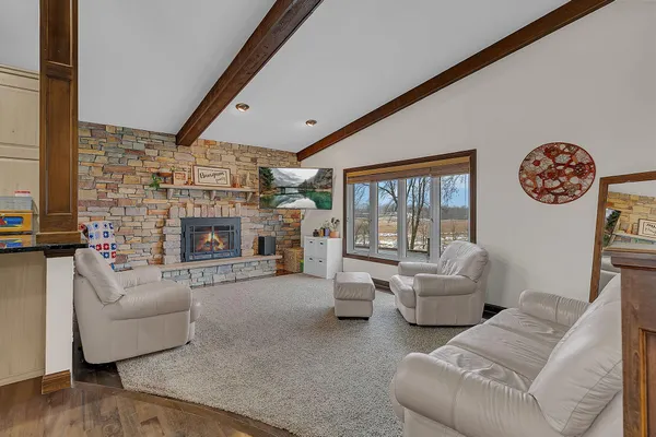 $525,000 | 40498 County Road 168, Melrose, MN 56352
