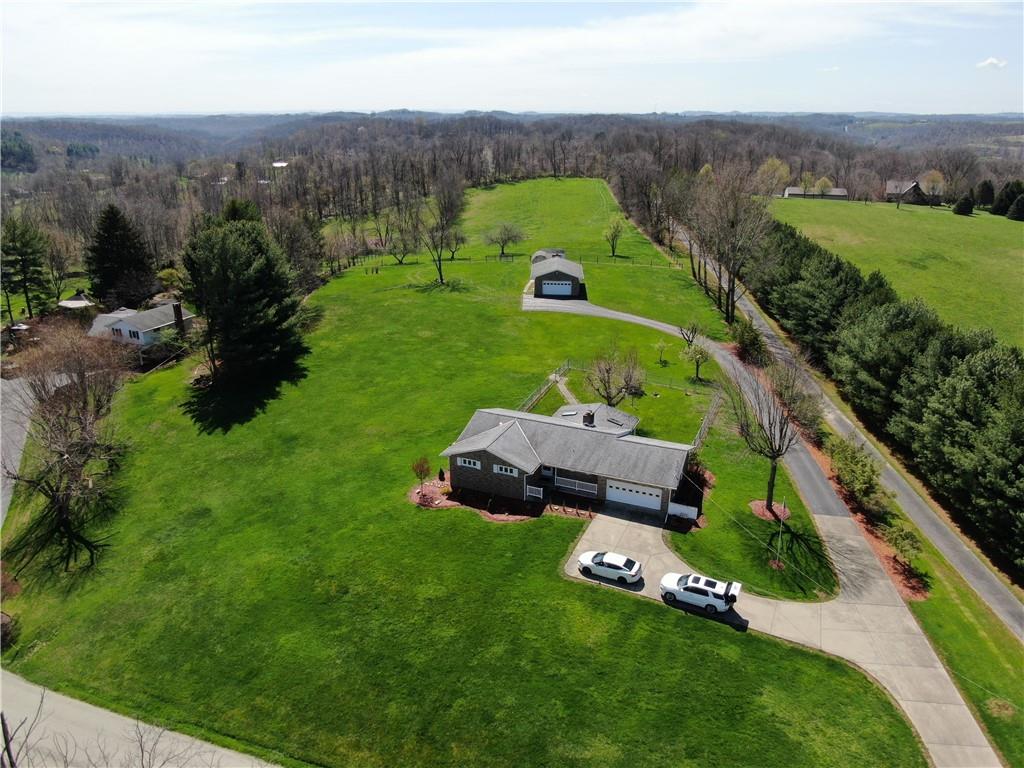 206 Hamtom Road Eighty Four, PA 15330 - Photo 21 of 21 an aerial view of a golf course with parking space