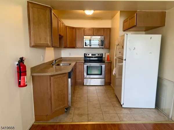 $1,595 | 680 Highway 15, Unit 66, Lake Hopatcong, NJ 07849