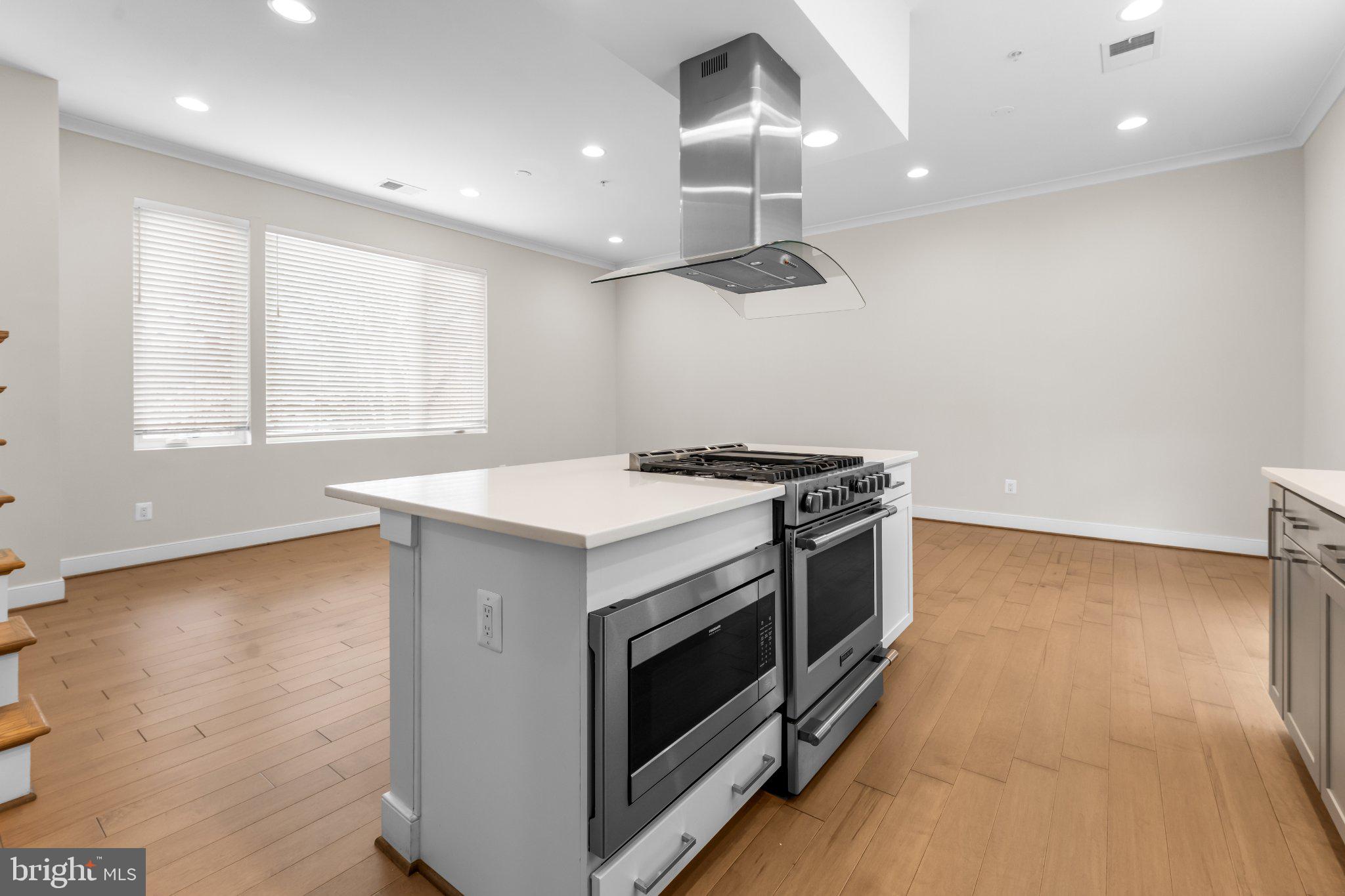 2827 24th Road South Arlington, VA 22206 - Photo 22 of 48 Modern kitchen with sleek design.