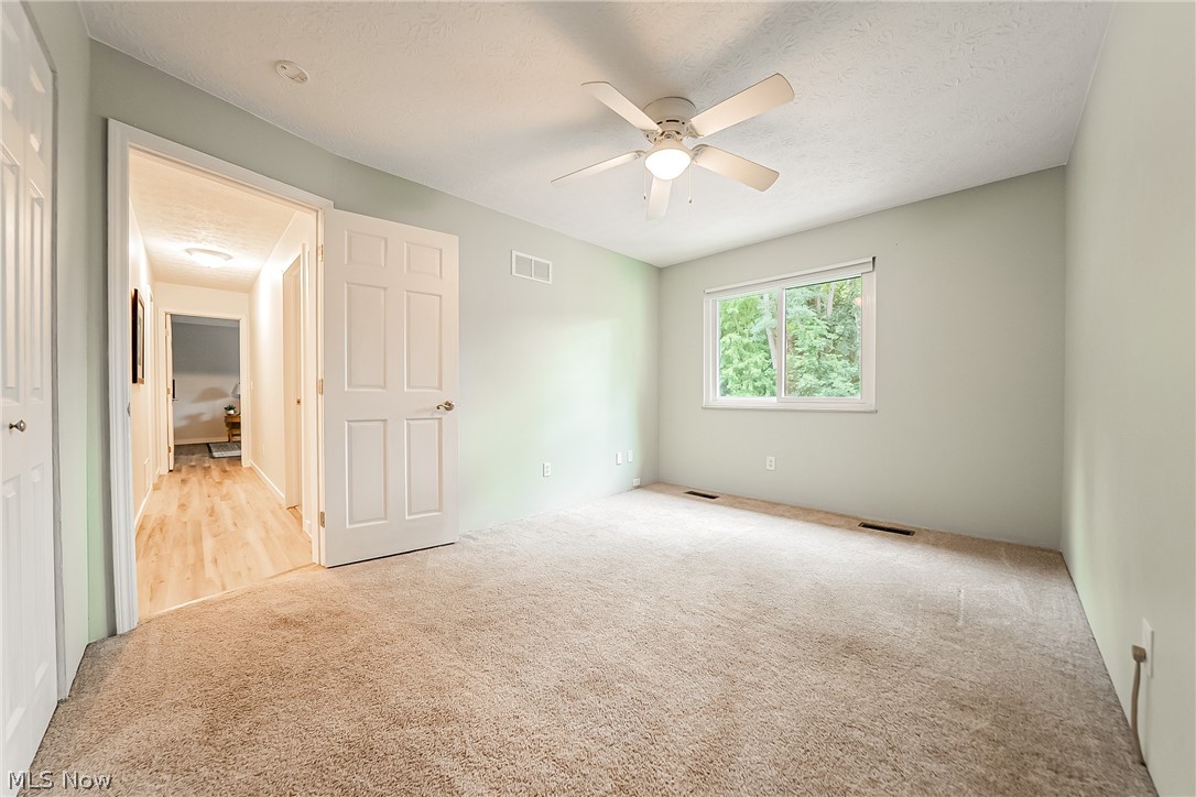 9956 Johnnycake Ridge Road, Unit E15 Painesville, OH 44077 - Photo 22 of 49 Gallery Image 22