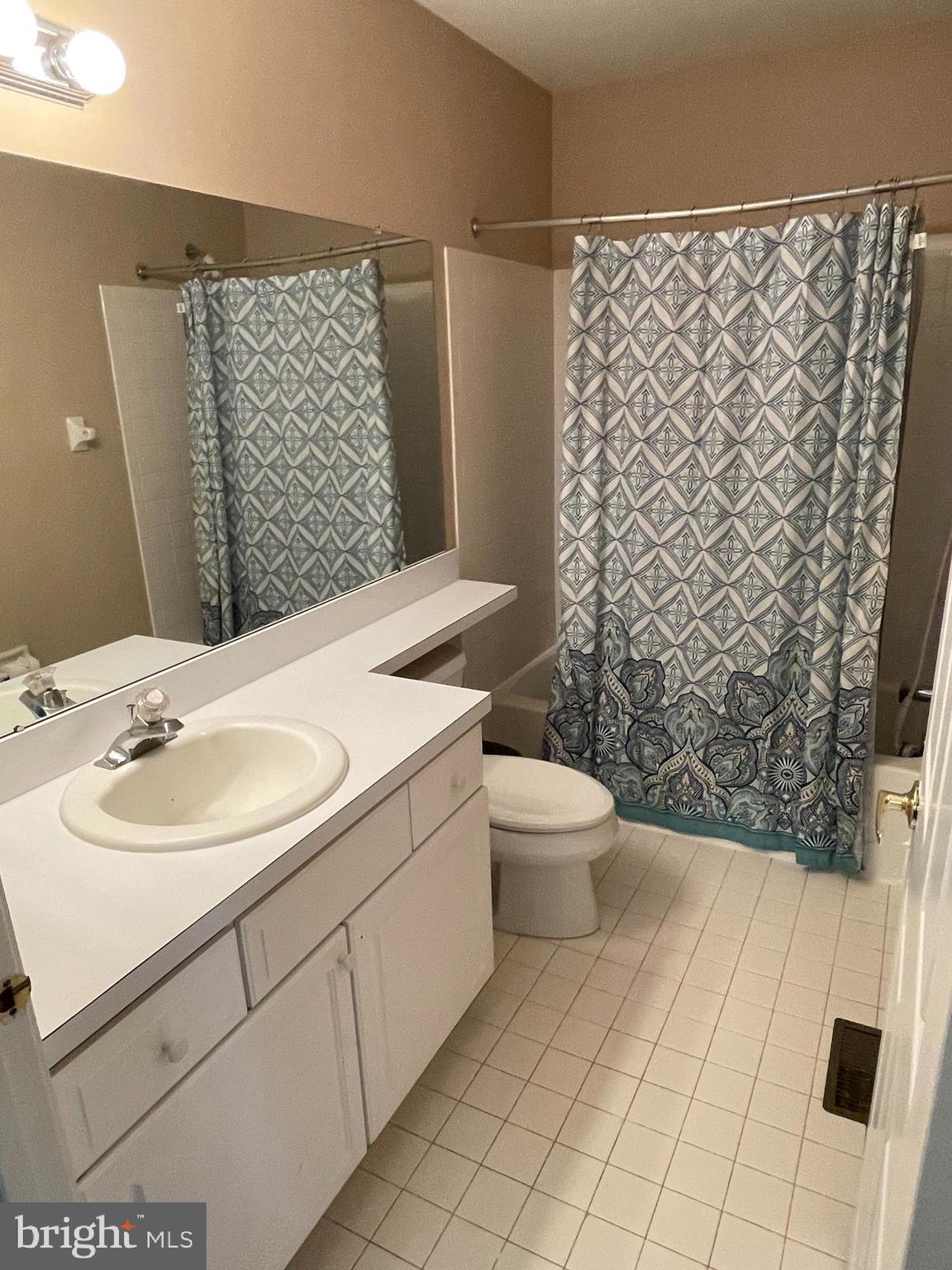 17 Stokes Road Mount Laurel, NJ 08054 - Photo 8 of 17 main bath