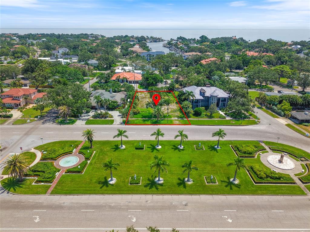 409 Snell Isle Boulevard Northeast St. Petersburg, FL 33704 - Photo 11 of 17 Gallery Image 11