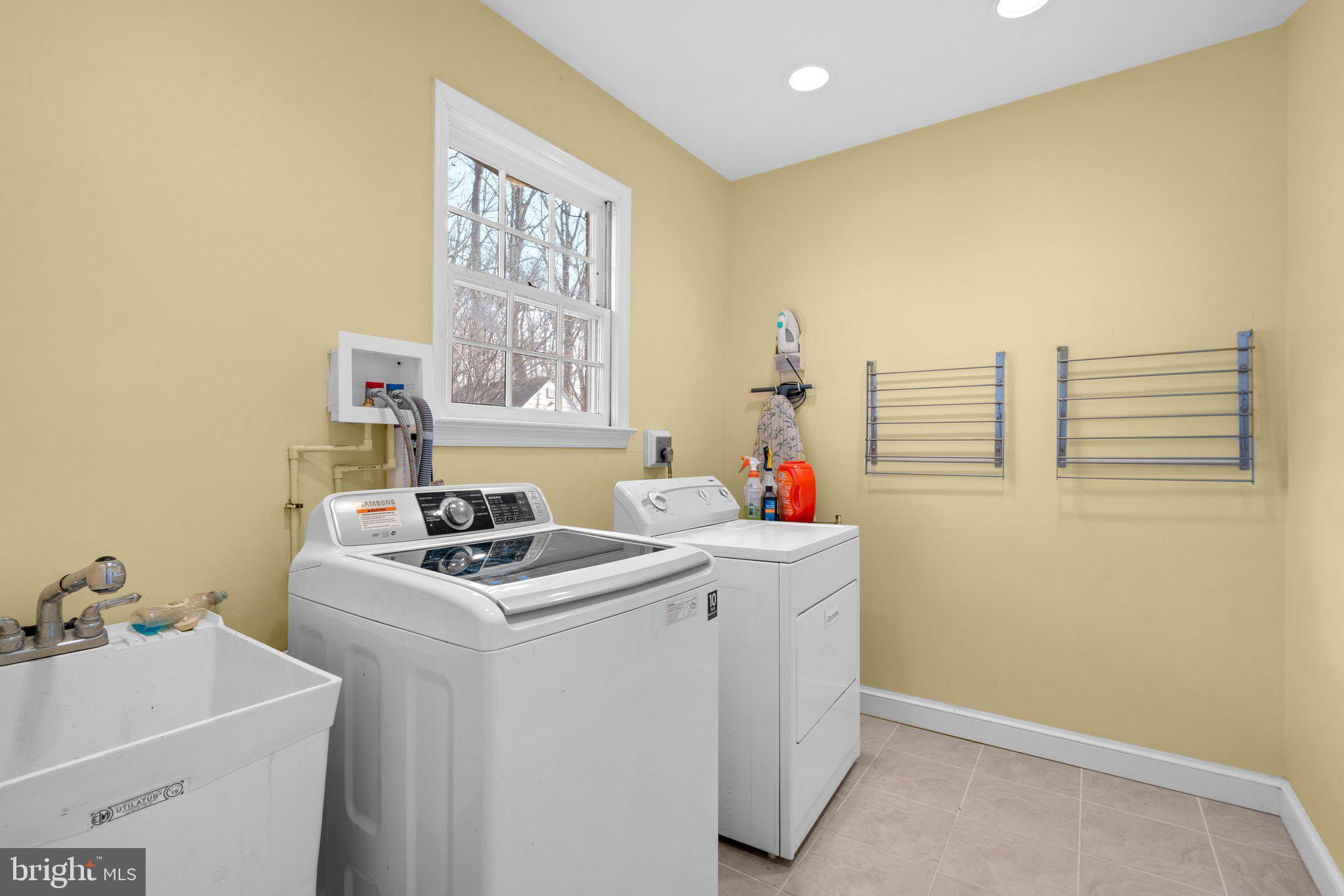 4301 Oaktree Road Rockville, MD 20853 - Photo 13 of 37