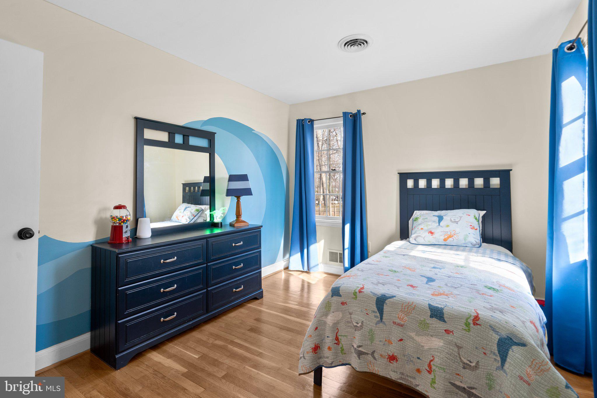 4301 Oaktree Road Rockville, MD 20853 - Photo 18 of 37