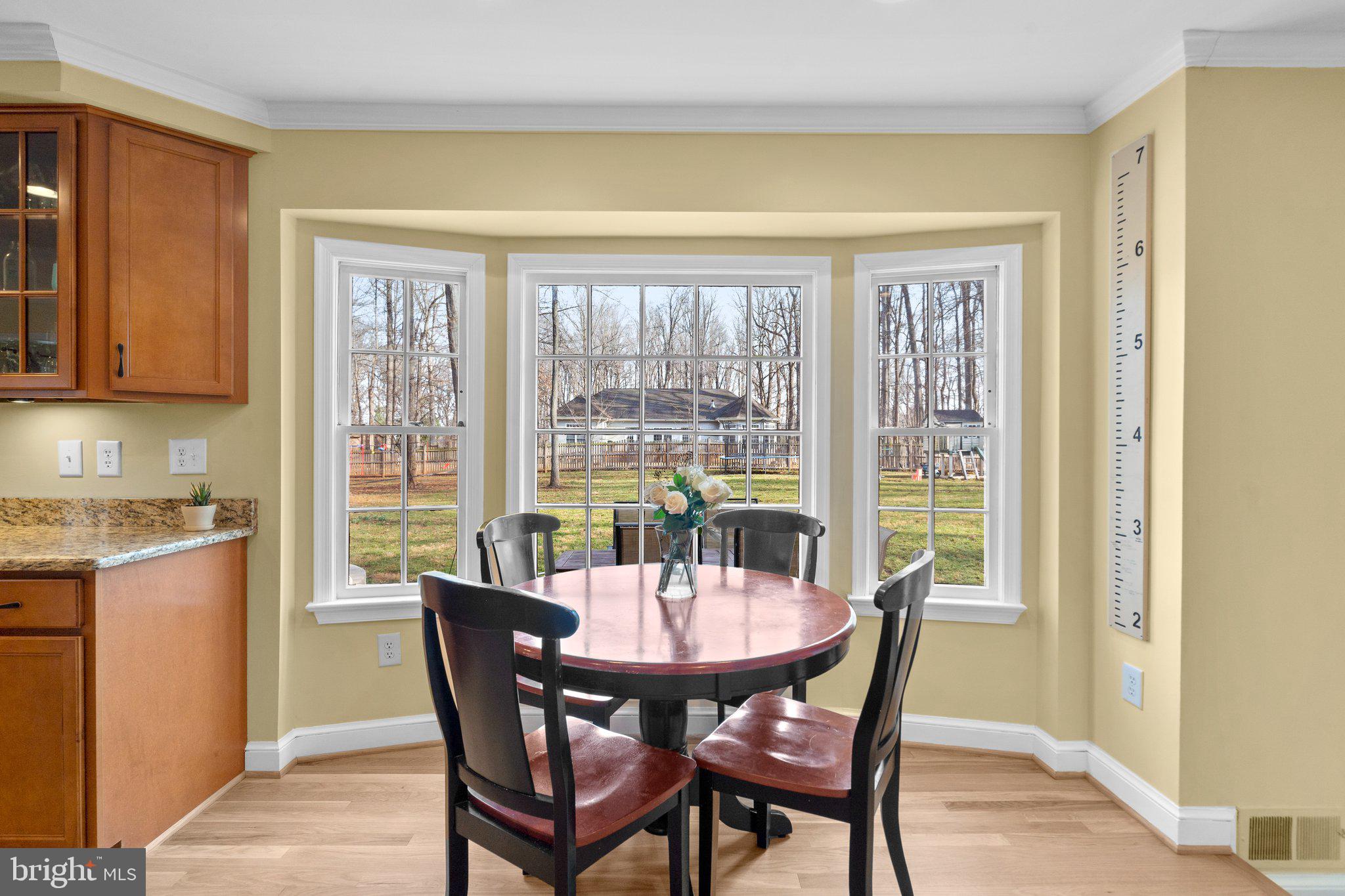 4301 Oaktree Road Rockville, MD 20853 - Photo 10 of 37