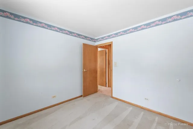 $379,900 | 15530 West Wildwood Court, Libertyville, IL 60048