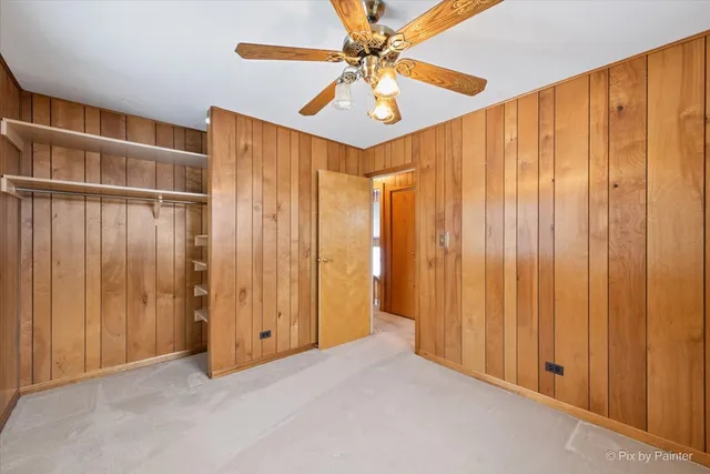 $379,900 | 15530 West Wildwood Court, Libertyville, IL 60048