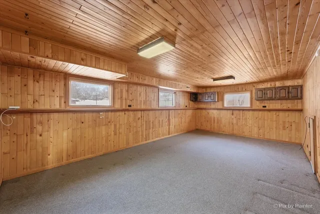 $379,900 | 15530 West Wildwood Court, Libertyville, IL 60048