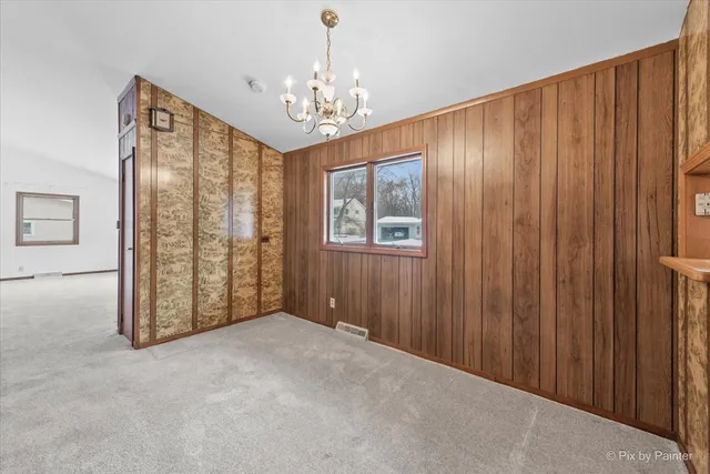 $379,900 | 15530 West Wildwood Court, Libertyville, IL 60048