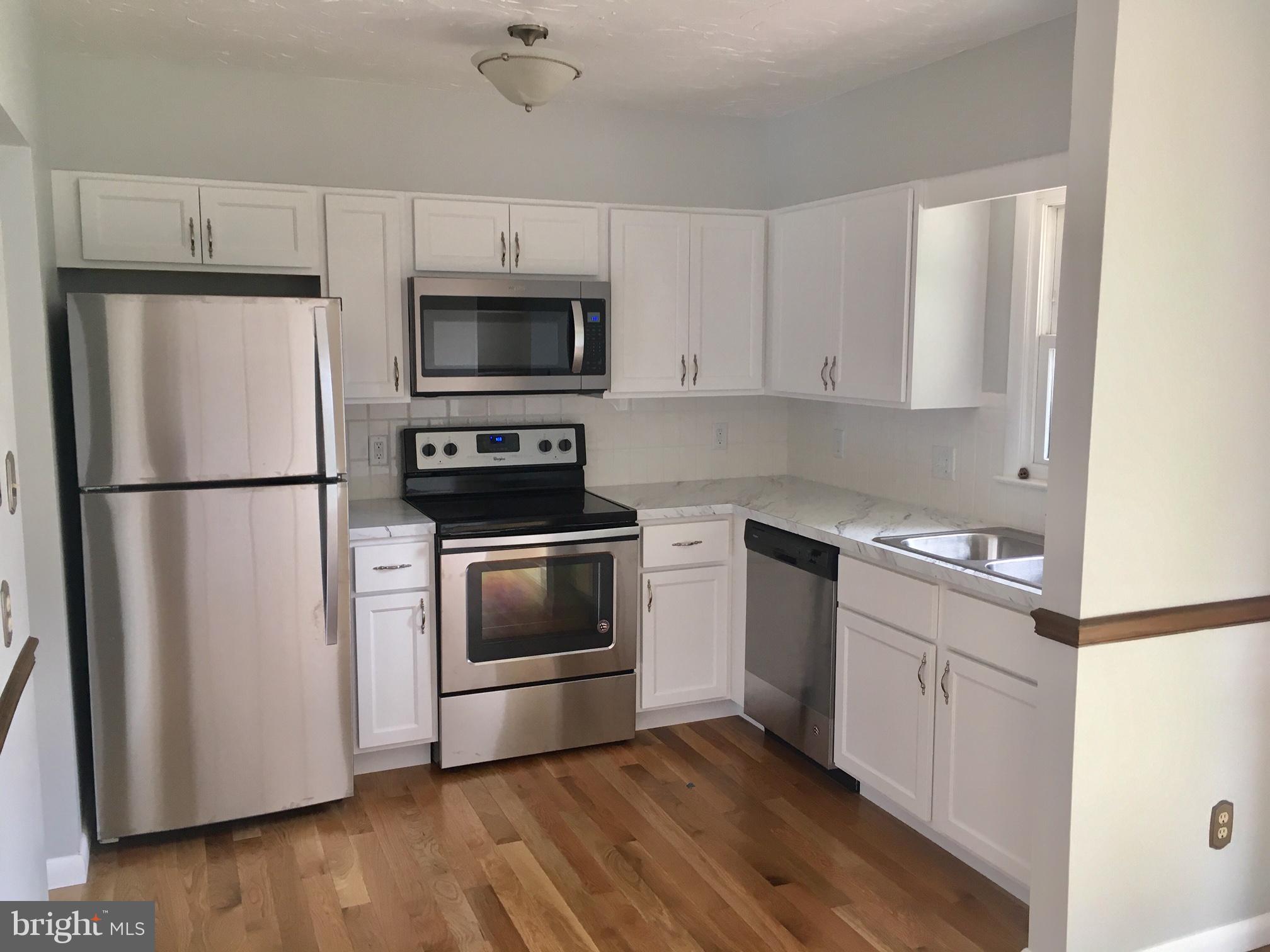 665 Sparton Road York, PA 17403 - Photo 3 of 13 Gallery Image 3