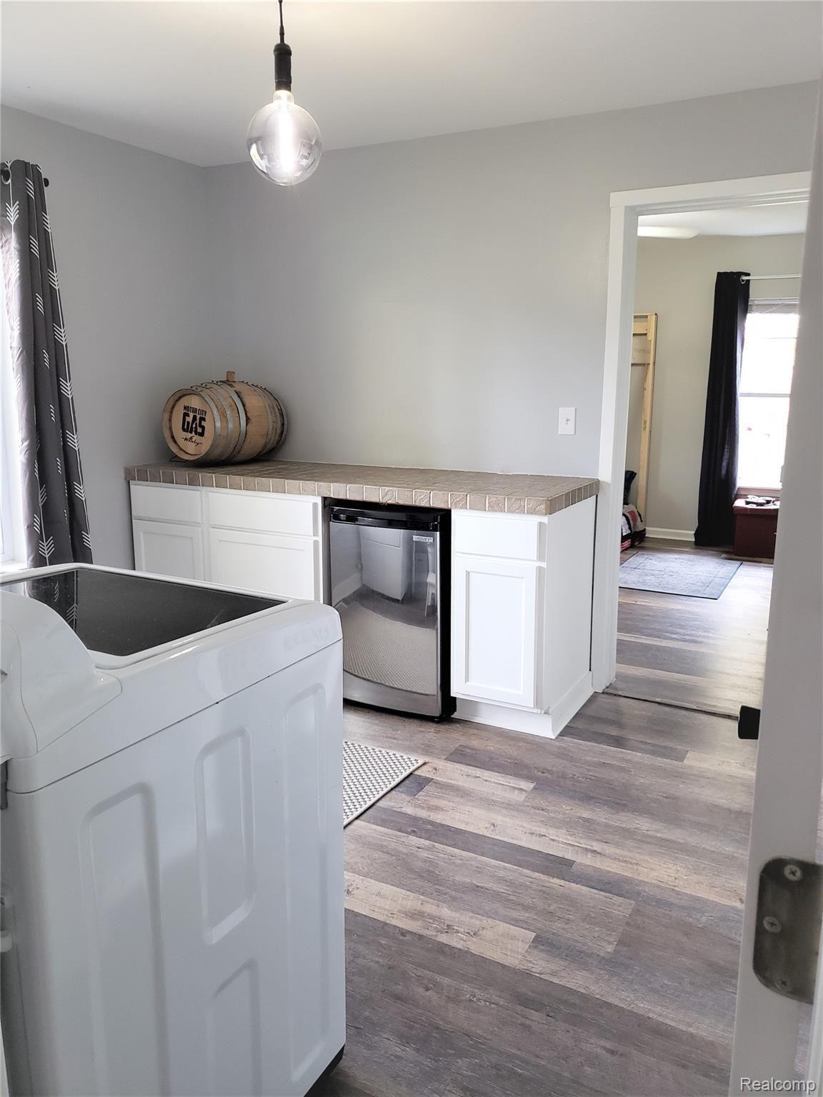 4368 North Belsay Road Flint, MI 48506 - Photo 8 of 22 Laundry.jpg
