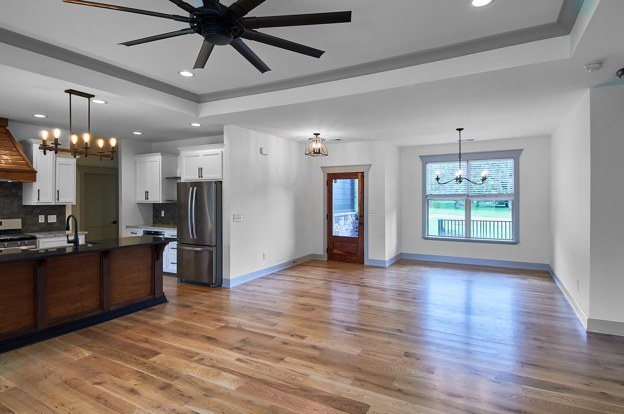 1461 Neelys Bend Road Madison, TN 37115 - Photo 11 of 38 Living Room/Front Entry