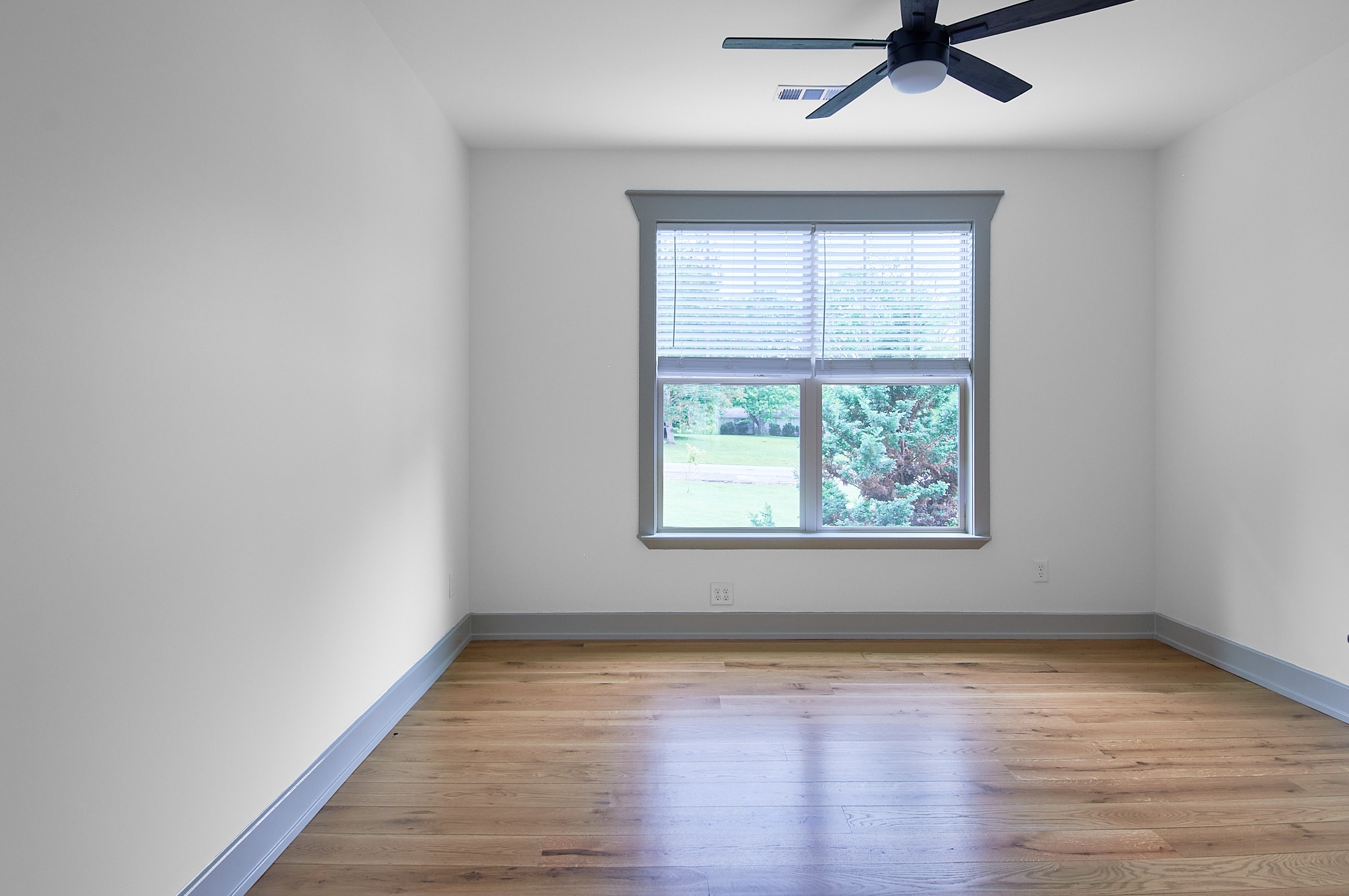 1461 Neelys Bend Road Madison, TN 37115 - Photo 25 of 38 Gallery Image 25