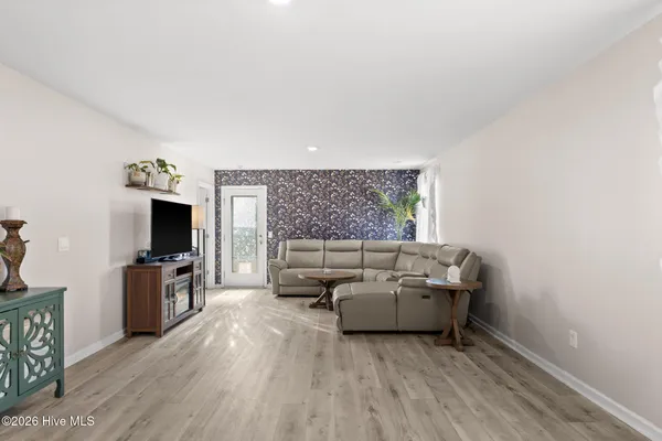 $330,000 | 1550 King Lucius Way Southeast, Bolivia, NC 28422
