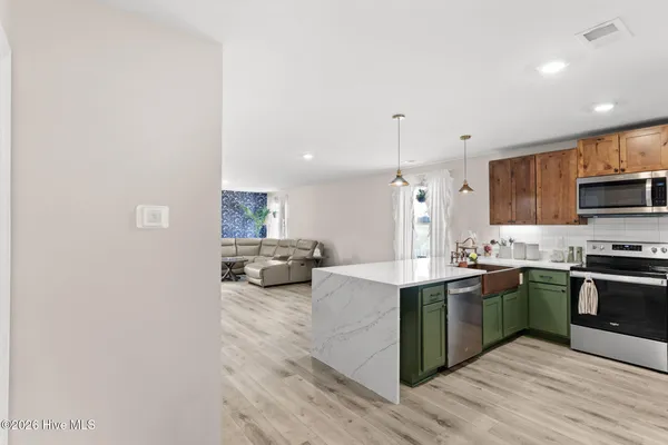 $330,000 | 1550 King Lucius Way Southeast, Bolivia, NC 28422