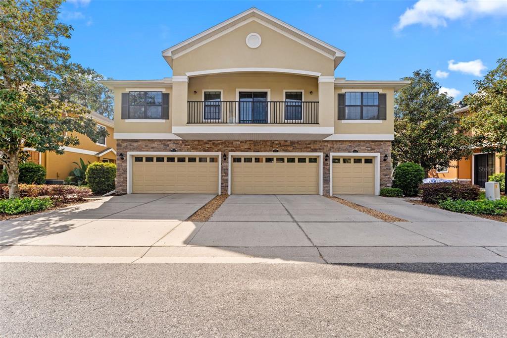 5717 Kingletsound Lithia, FL 33547 - Photo 4 of 28 Gallery Image 4