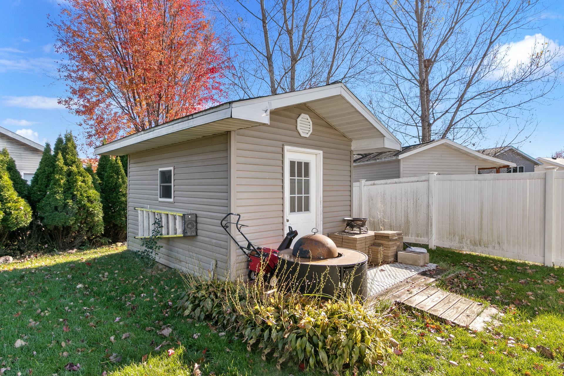 142 Roloff Court Reedsburg, WI 53959 - Photo 24 of 42