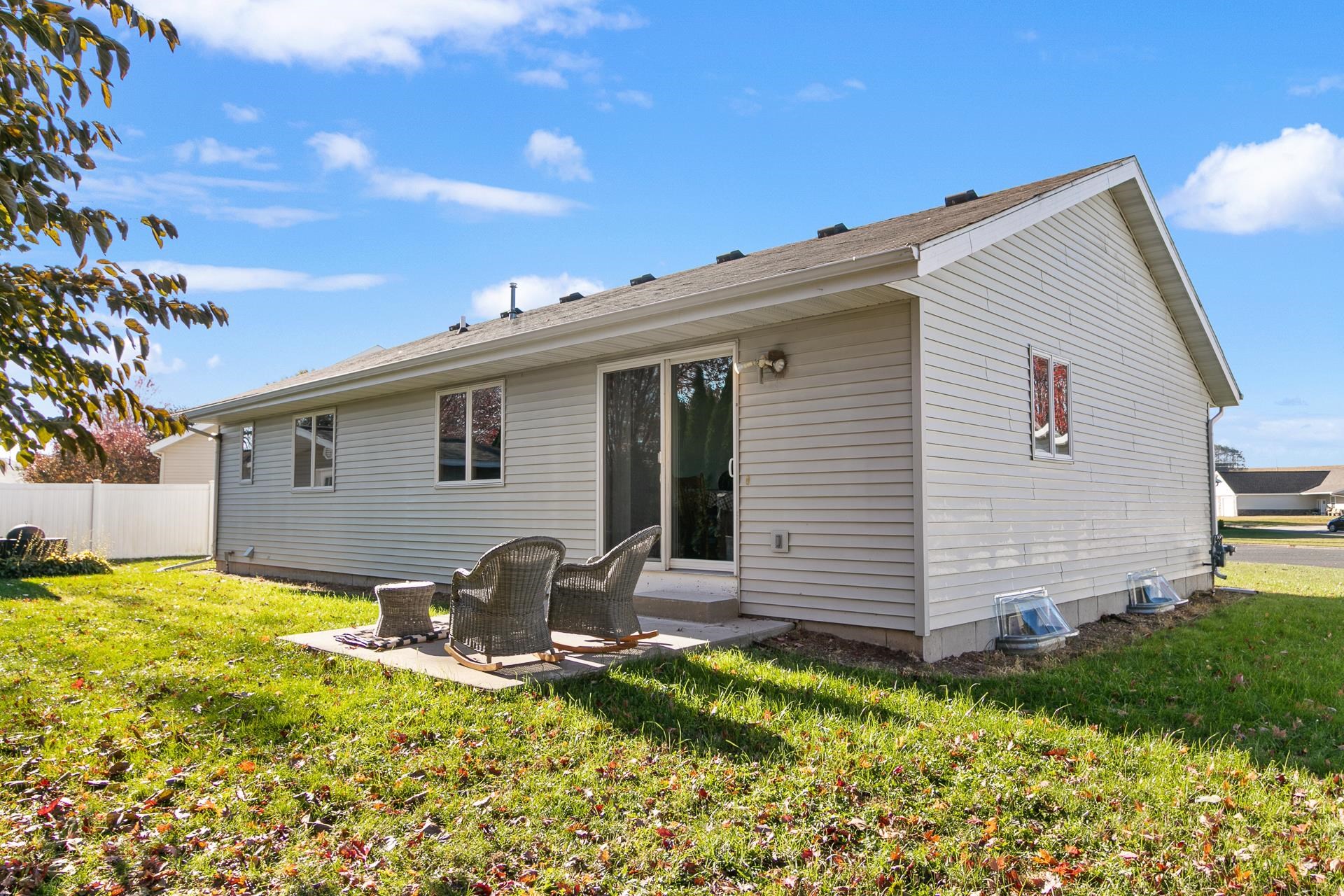 142 Roloff Court Reedsburg, WI 53959 - Photo 30 of 42